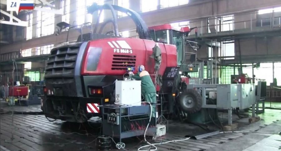 «Тутаевский моторный завод» и «Гомсельмаш» проводят испытания нового мощного комбайнового двигателя